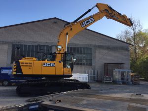 JCB Kettenbagger JS220LC mieten