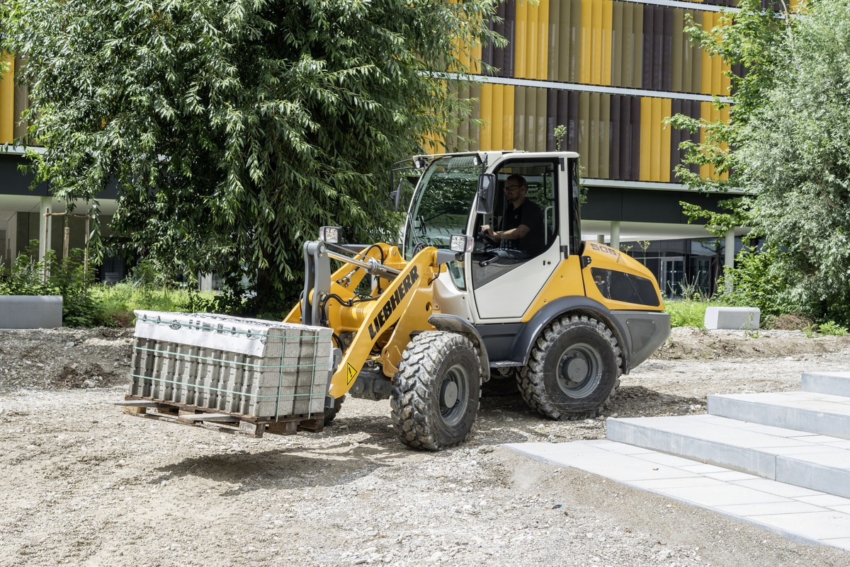 Radlader Liebherr L506 Compact mieten