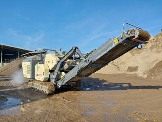 Backenbrecher Raupenmobil Metso J90 