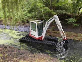 Amphibienbagger / Schwimmbagger Waterking WK20 mit Bioöl Neustadt am Rübenberge