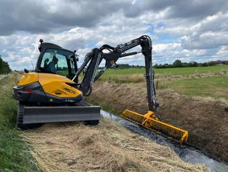 Kettenbagger Mecalac 8MCR Greenjob für Gewässerunterhaltung Neustadt am Rübenberge