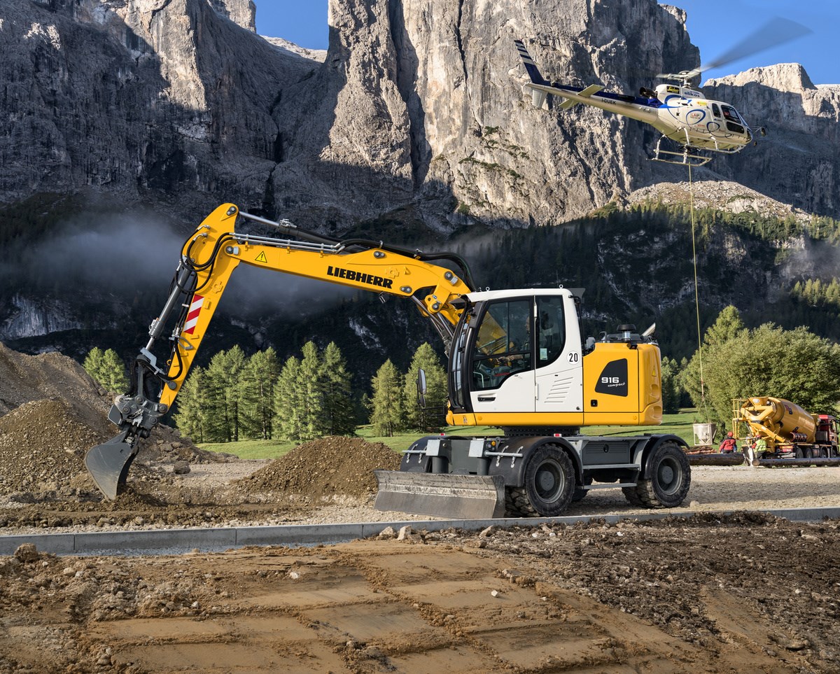 Liebherr A916 Compact mieten