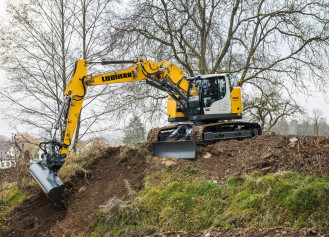 Liebherr R 926 Compact mit Laser und GPS Hof